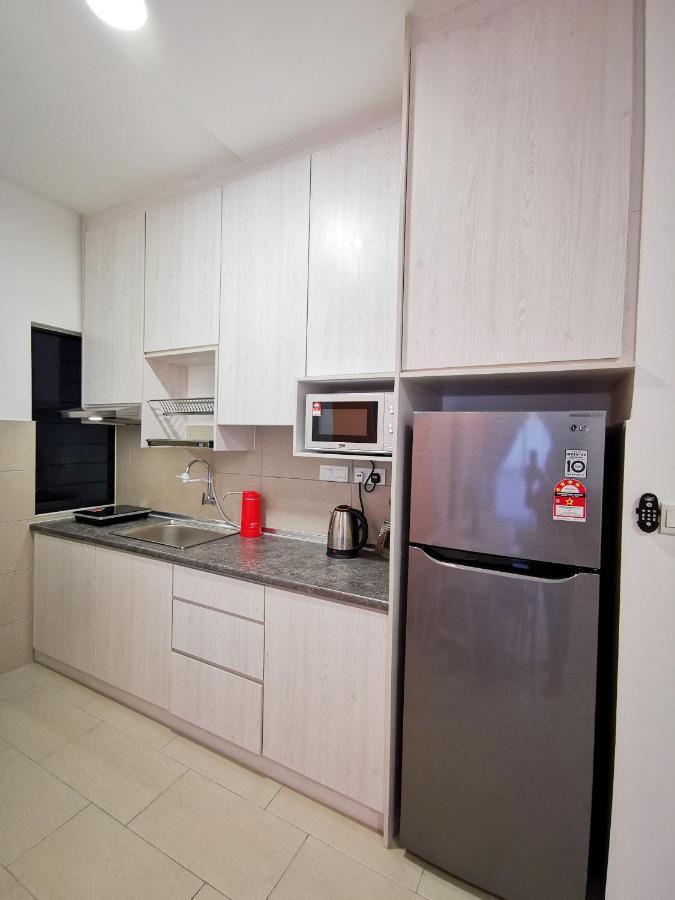 Astetica Residences 200Mbps Wifi Netflix Seri Kembangan Εξωτερικό φωτογραφία