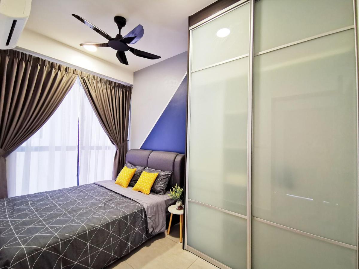 Astetica Residences 200Mbps Wifi Netflix Seri Kembangan Εξωτερικό φωτογραφία